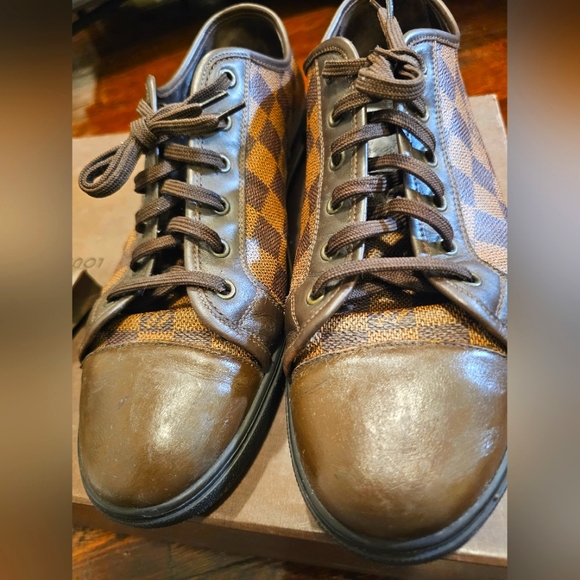 Louis Vuitton Men's US 9 Damier Graphite Punchy Sneaker - Picture 7 of 16